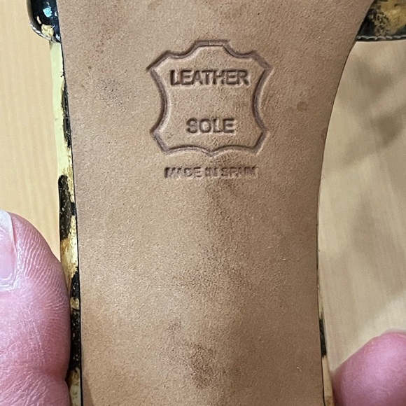 Stuart Weitzman Tan and Black Kitten Heels & Leopard Design  🐆 - Picture 6 of 6